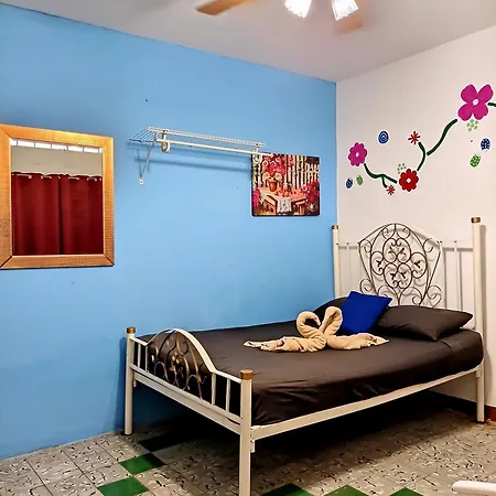 Las Catalinas Anton Panama Room photo