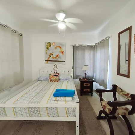 Las Catalinas Anton Panama Room photo