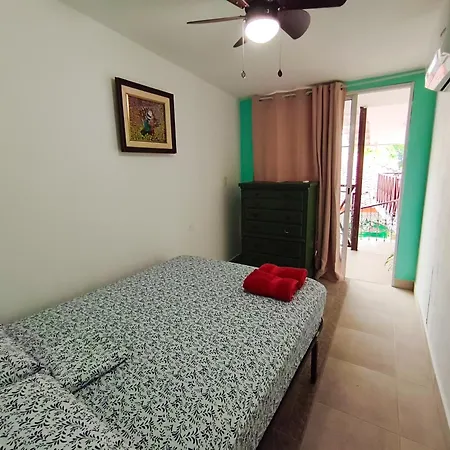 Las Catalinas Anton Panama Room photo