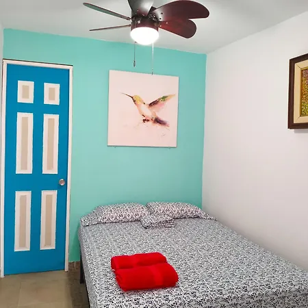 Las Catalinas Anton Panama Room photo