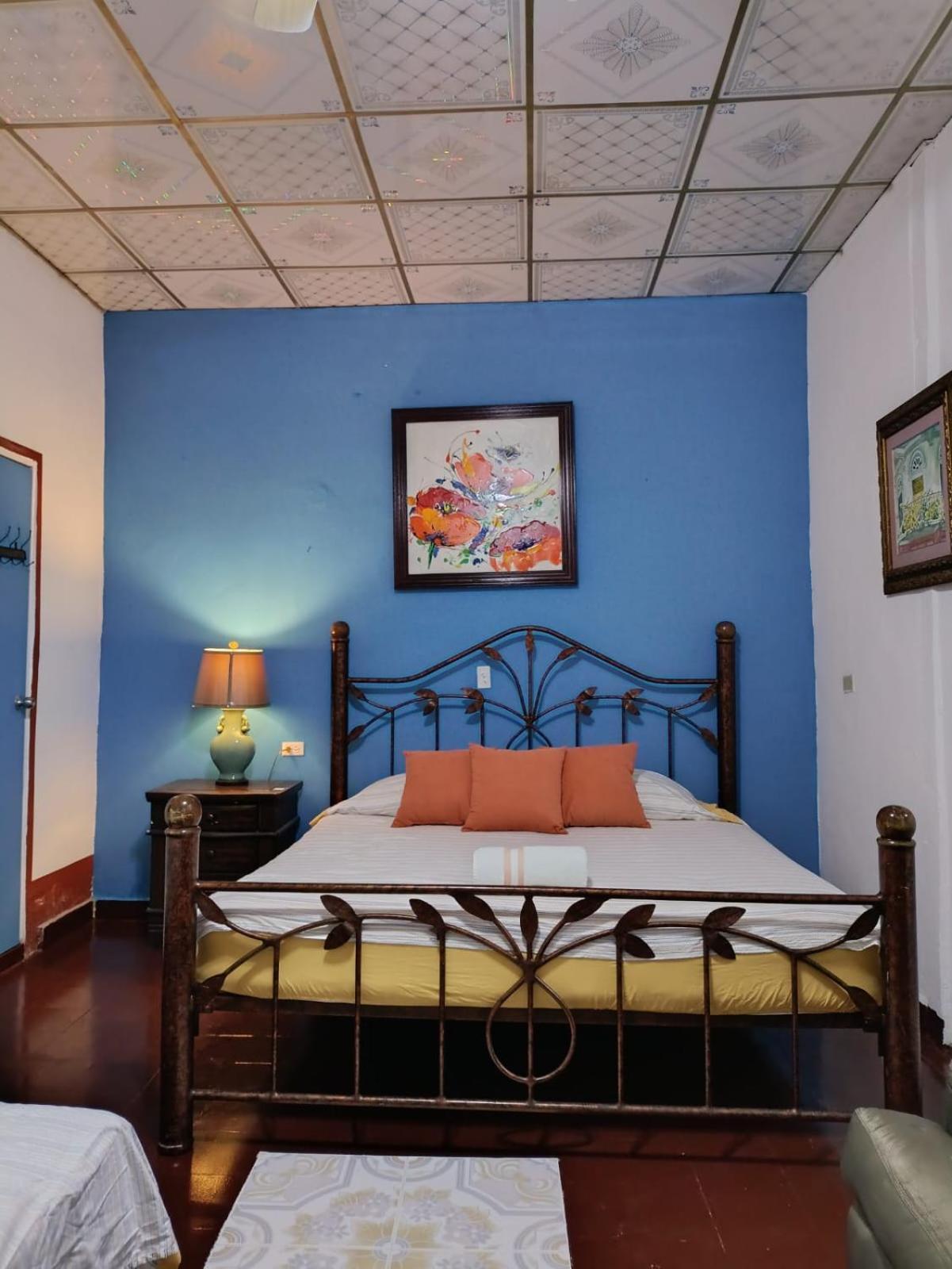 Inn Catalinas Panama 2*