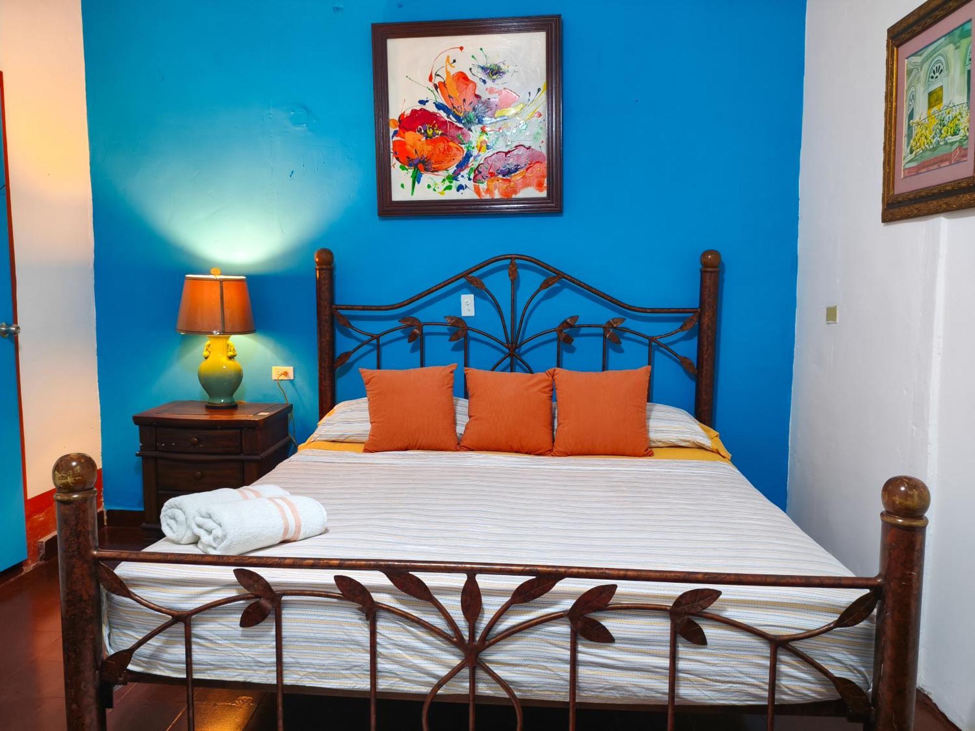 Catalinas Panama 2*